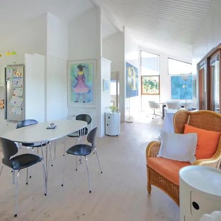 Tatil Evi Three-bedroom In Ebeltoft