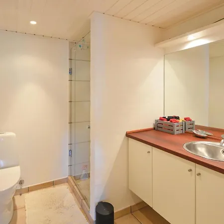 Three-bedroom In Ebeltoft