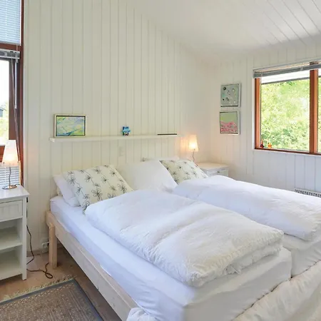 Three-bedroom In Vakantiehuis Ebeltoft