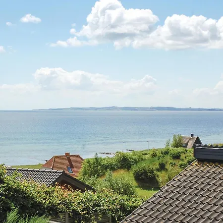 Vakantiehuis Three-bedroom In