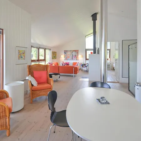 Three-bedroom In Vakantiehuis *