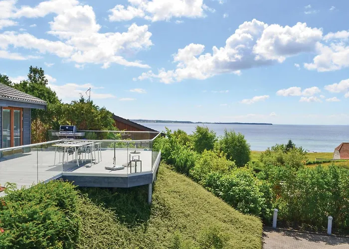 Feriehus Three-bedroom In *